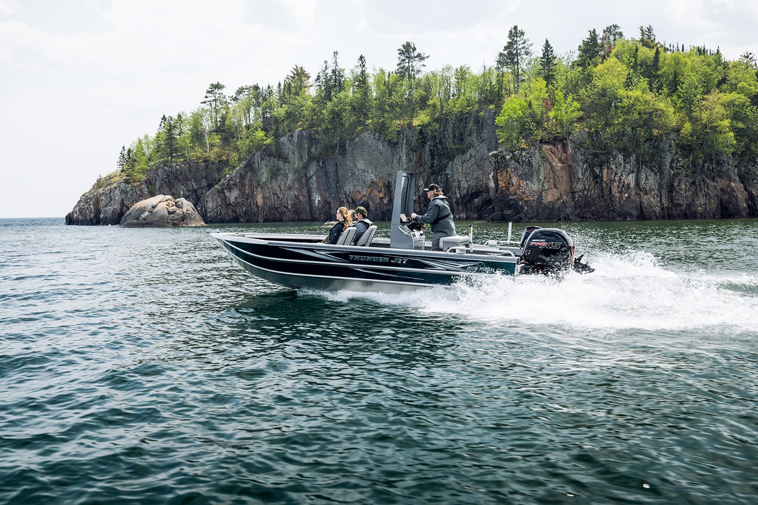 Thunder Jet Rush CC on the water